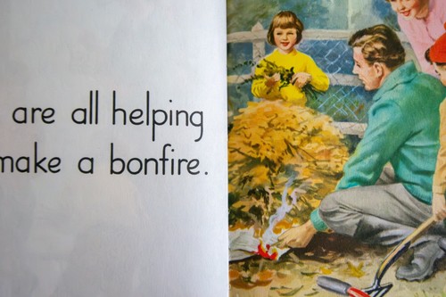 Vintage/Rare Ladybird book Helping at Home Matt 2/6 VGC - Picture 11 of 12