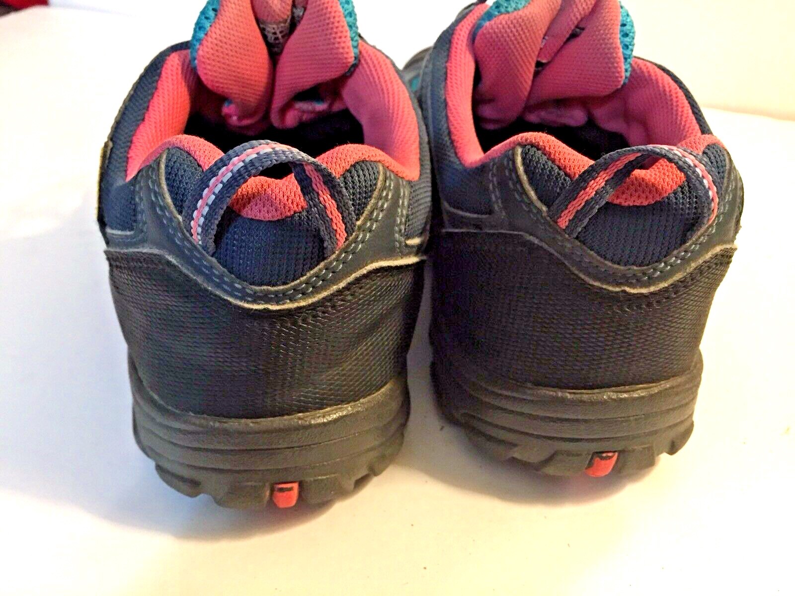 Lacci da donna Keen Utility Athletic Walking Escursionismo taglia 5 grigio corallo verde acqua