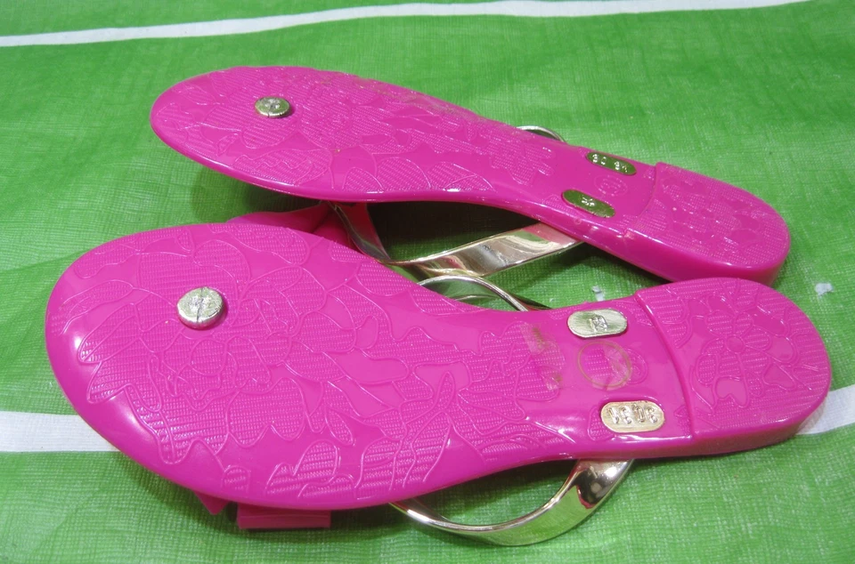 Nuevo Niño Rosa/Dorado Chanclas Arco Playa Linda Sandalia Gelatina Niña Talla 1 Foto 4 de 4