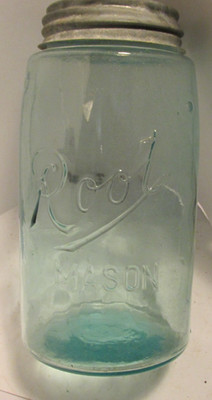 antique fruit jar qt aqua Root Mason bubbles  shoulder seal /zinc cap