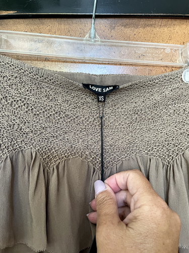 NWT Love Sam sz XS Tan Silk Tiered Mini Skirt - Picture 3 of 3