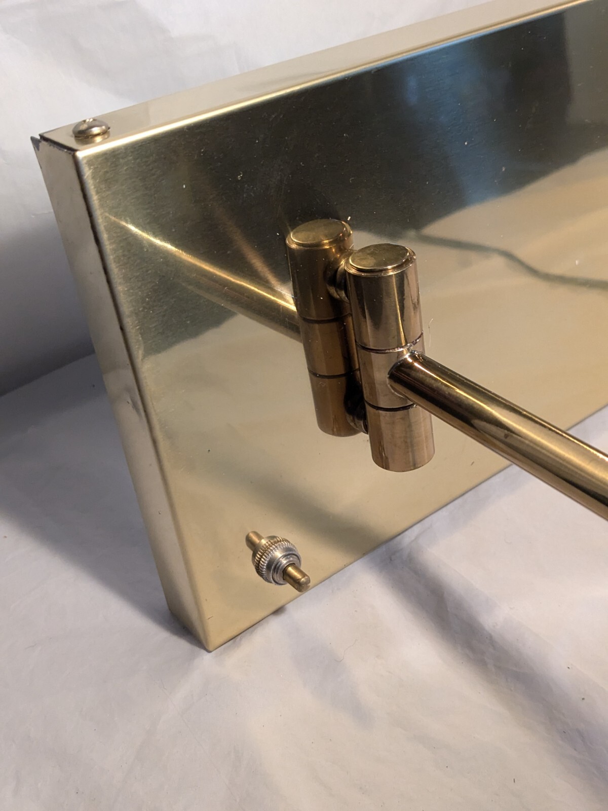 Mid Century Modern Brass Double Lamp Wall Sconce NOS 80s Hollywood Regency rare