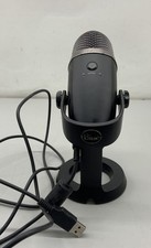 Blue Yeti A00147 USB Condenser Microphone for Streaming  Podcasting