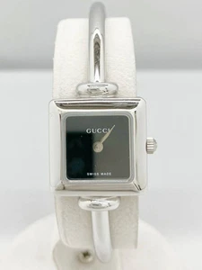 Montre GUCCI 1900L cadran noir acier inoxydable cristal saphir quartz d'occasion 3 ATM