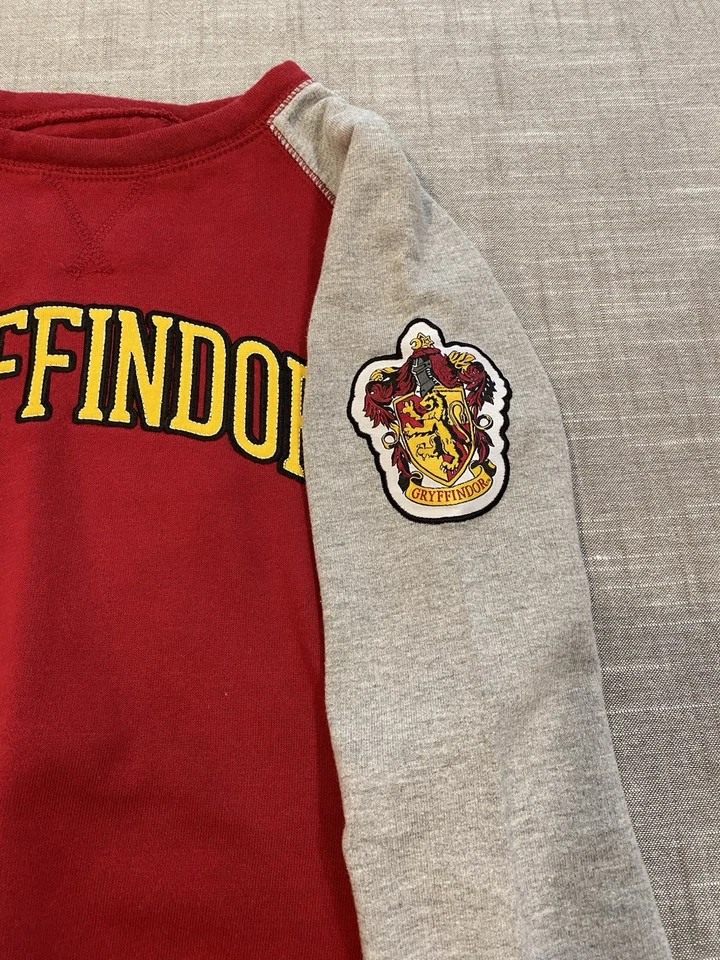 Sudadera Universal Studios Harry Potter Gryffindor Niños, Talla Mediana 8-10 Foto 3 de 4