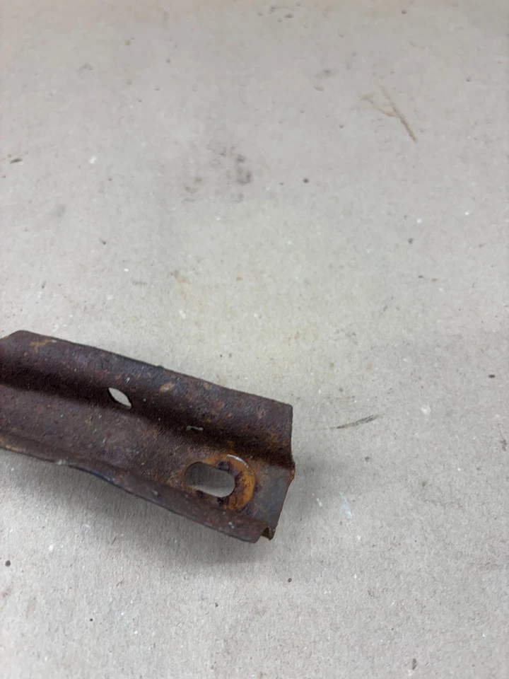 Ford Truck F150 F250 F350 1973-1979 78-79 Bronco capó pestillo rejilla soporte ASSY Foto 2 de 4