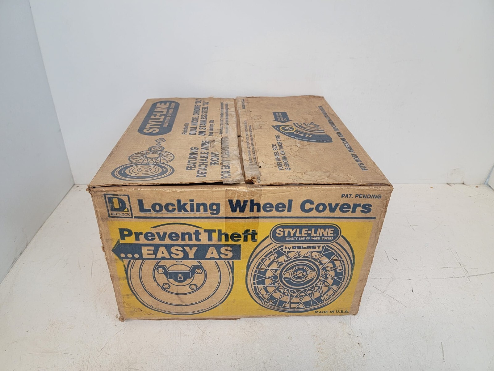 Set of (4) Vintage NOS DelMet 14inch Locking Wire Wheel Covers