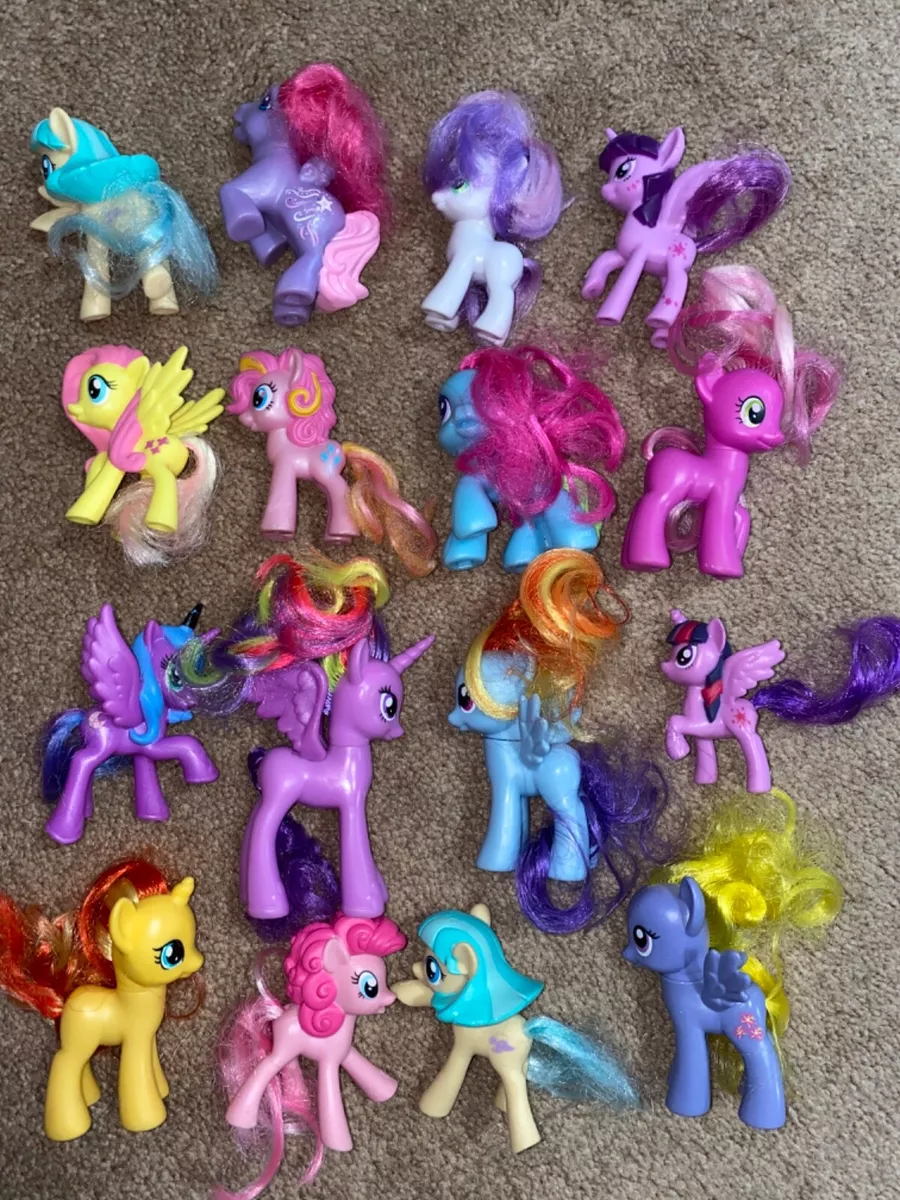 Collectible LOT OF 16 Small My Little Pony Little Ponies Figures