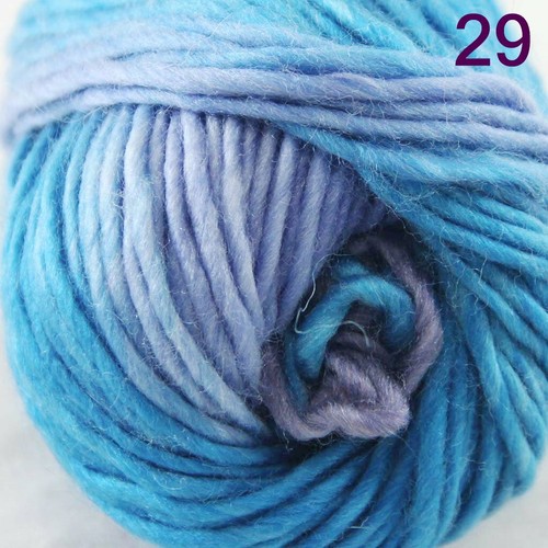 Section Dyed Acrylic Yarn 4 Strand Thread In Bulk For DIY Scarves Sweaters Cushi