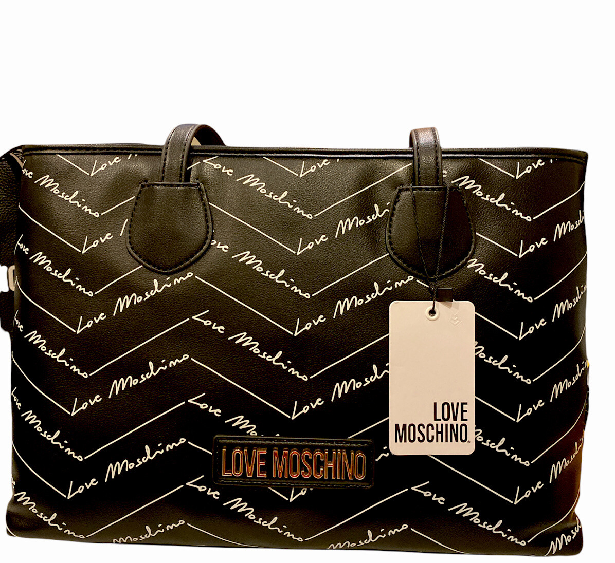 LOVE MOSCHINO ハート型　パーティーバッグ　レア　希少　クラッチ LOVE MOSCHINO ハート型 パーティーバッグ レア 希少 クラッチ