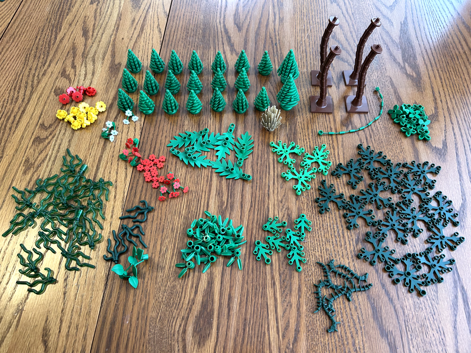 LEGO Bulk Lot of Plants Trees Flowers Leaves Palm Trees Flora Over 7 oz