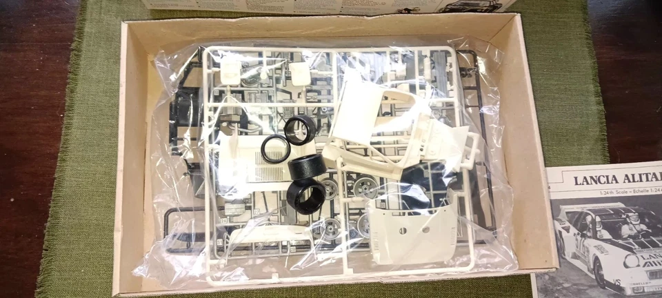 Kit di Montaggio  1/24 - Immagine 4 di 4