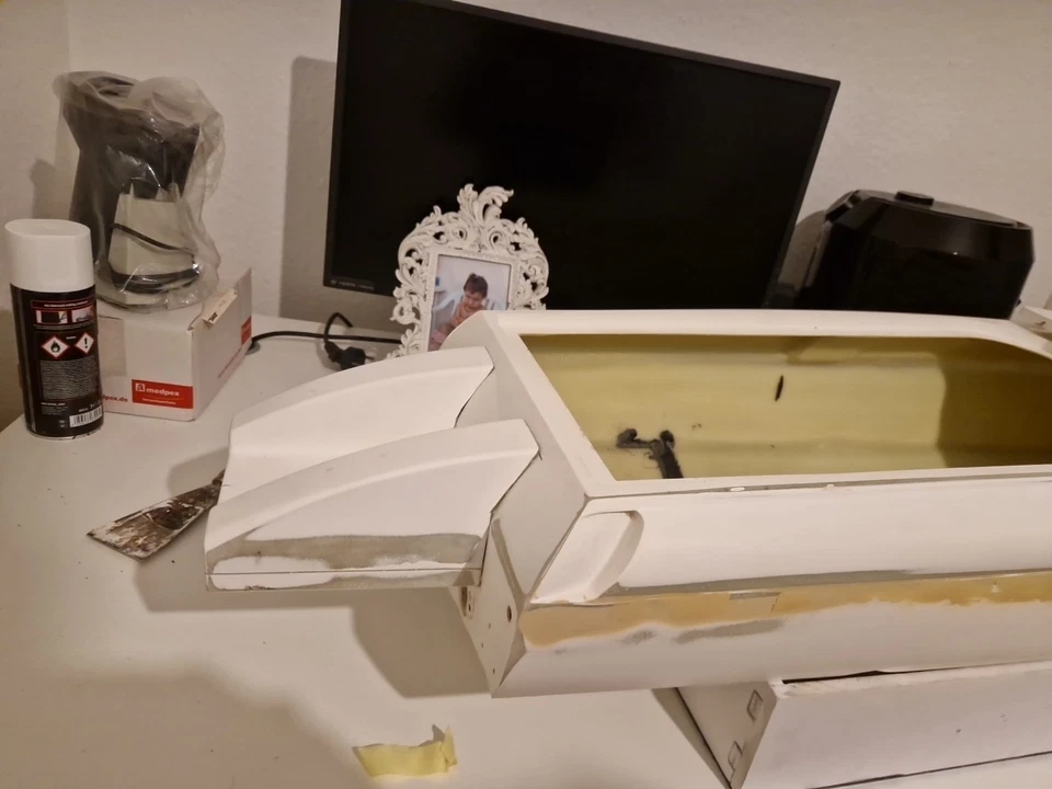 Verkaufe RC-Boot MHZ Kiton 1490 Nur Rumpf 1490 MHZ - Bild 4 von 4