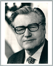 1975 NELSON ROCKEFELLER OFFICIAL PORTRAIT WHITE HOUSE PHOTO VINTAGE US PRESS
