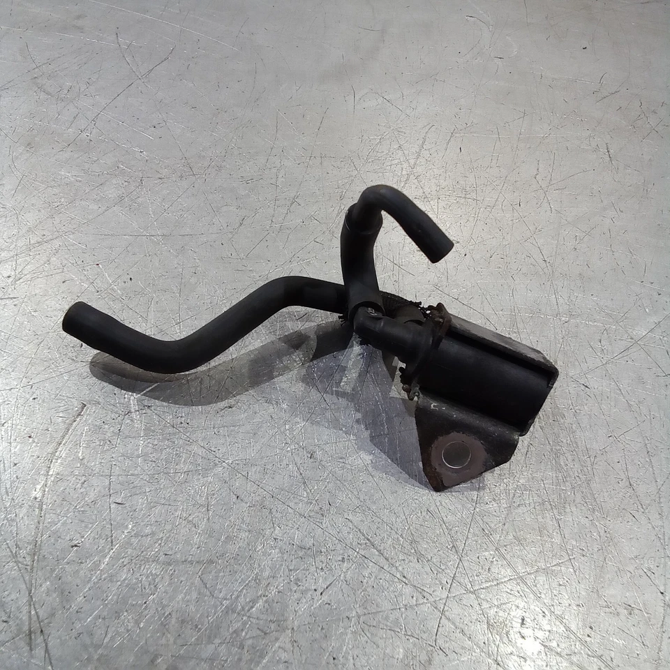 Subaru Impreza Newage 2004-2007 Air Vacuum Purge Solenoid Valve & Pipes - Image 4 of 4