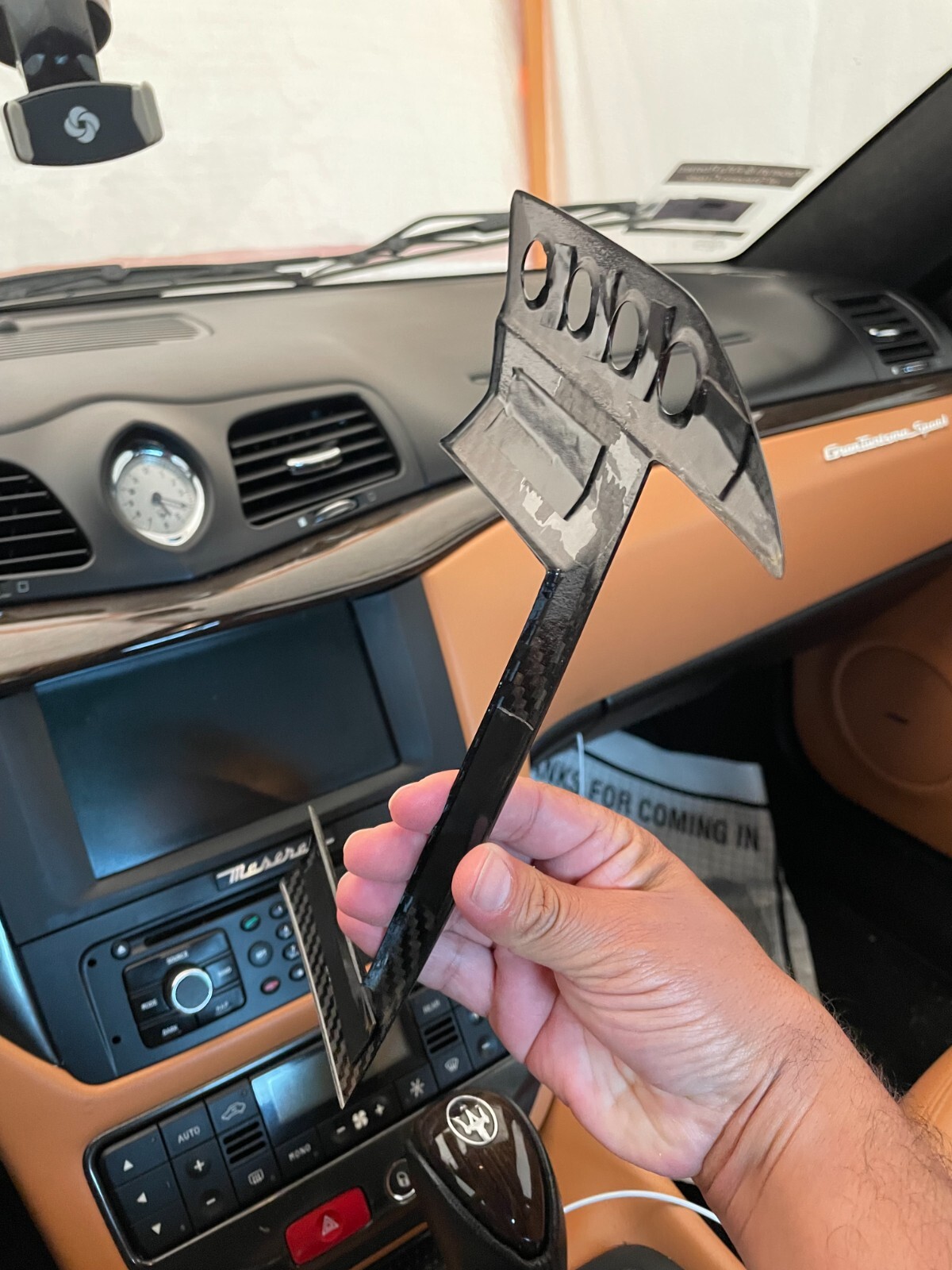 MASERATI GRANCABRIO/GRANTURISMO INFOTAIMENT CARBON FIBER OVERLAY - SKIN - COVER