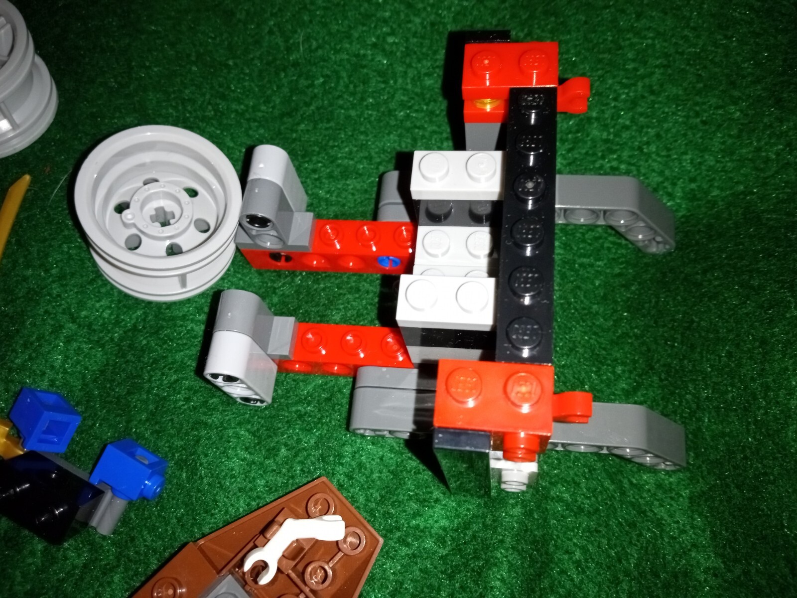 Picture 4 of 9
