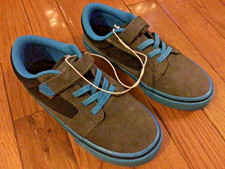 Cherokee Boys Size 12 Sneakers Blue Gray Suede Non-Marking Sole Slip On Shoes