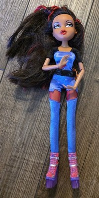 Vintage 2001 MGA Bratz Yasmin Fashion Doll