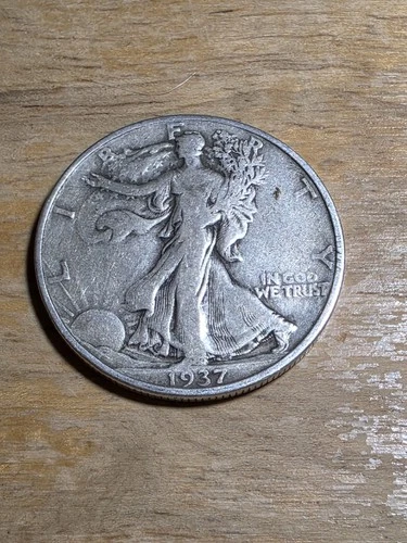 1937-P Walking Liberty Half Dollar, Great Condition, 90% Silver 09