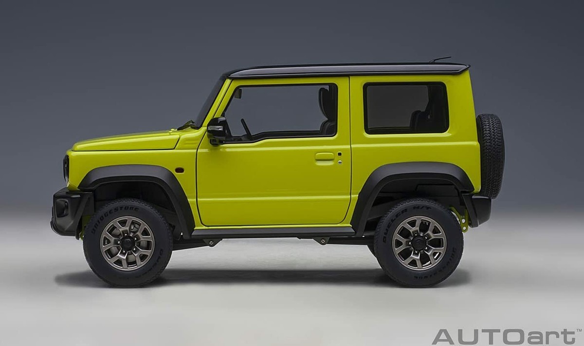 AUTOart 1:18 Suzuki Jimny Sheller JB74 Yellow / Black Roof