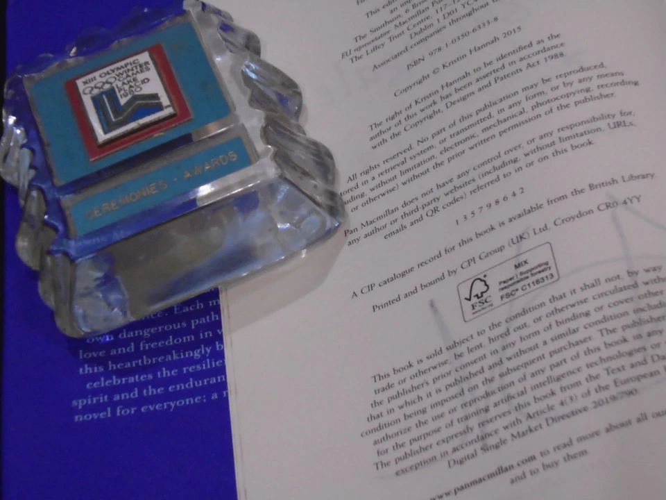 Signed Kristin Hannah The Nightingale UK 10th Ann Deluxe Ed AKF The Woman - Image 3 of 4