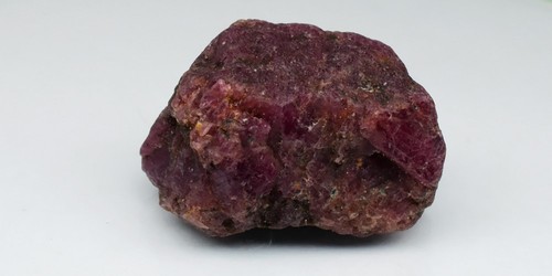 💎 Jumbo! 113.61ct Rough Purplish Red Ruby - Unheated, Tanzania Gemstone - Bild 2 von 6