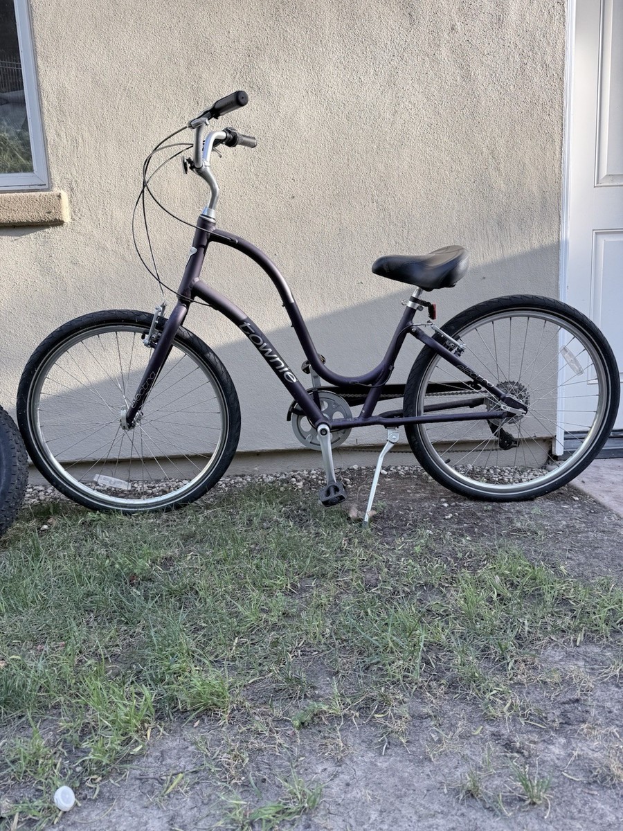 Electra Townie Adult Cruiser Bike 26 in Wheels Purple Cruiser Bar