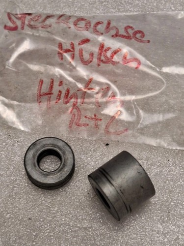 B4. Honda CBR 125 JC34 Hülse hinten Rechts + Links Radachse Steckachse Hinterrad