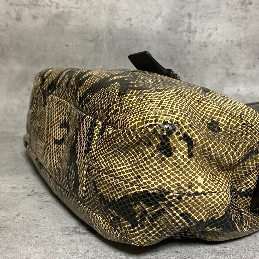 Presence COACH python pattern shoulder bag F17419… - image 3