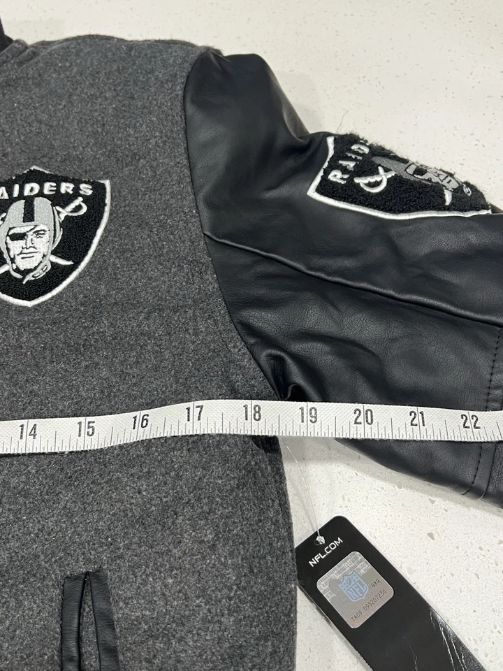 NUEVO CON ETIQUETAS Raiders NFL Team Apparel Ultra Game Chaqueta de Cuero Negra Niños XL, Hombres Pequeña Foto 4 de 4