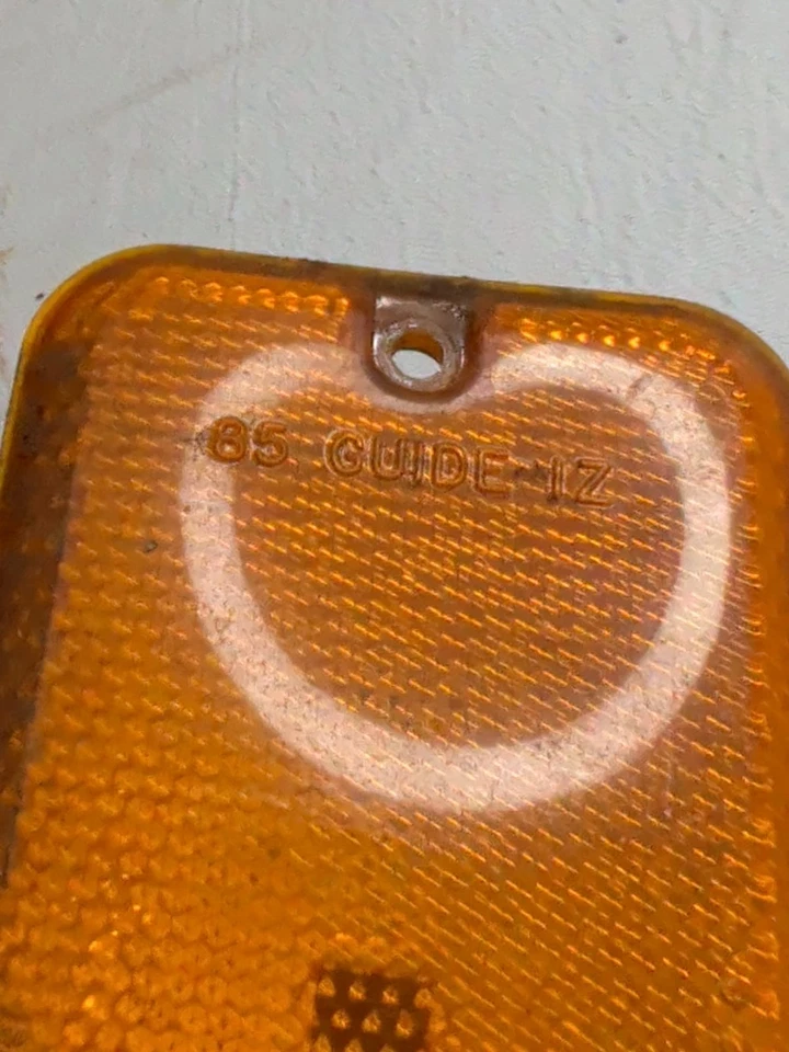 1968-1984 Chevrolet GMC Truck G10 G20 G30 Van Front Amber Side Marker Right  - Image 2 of 3