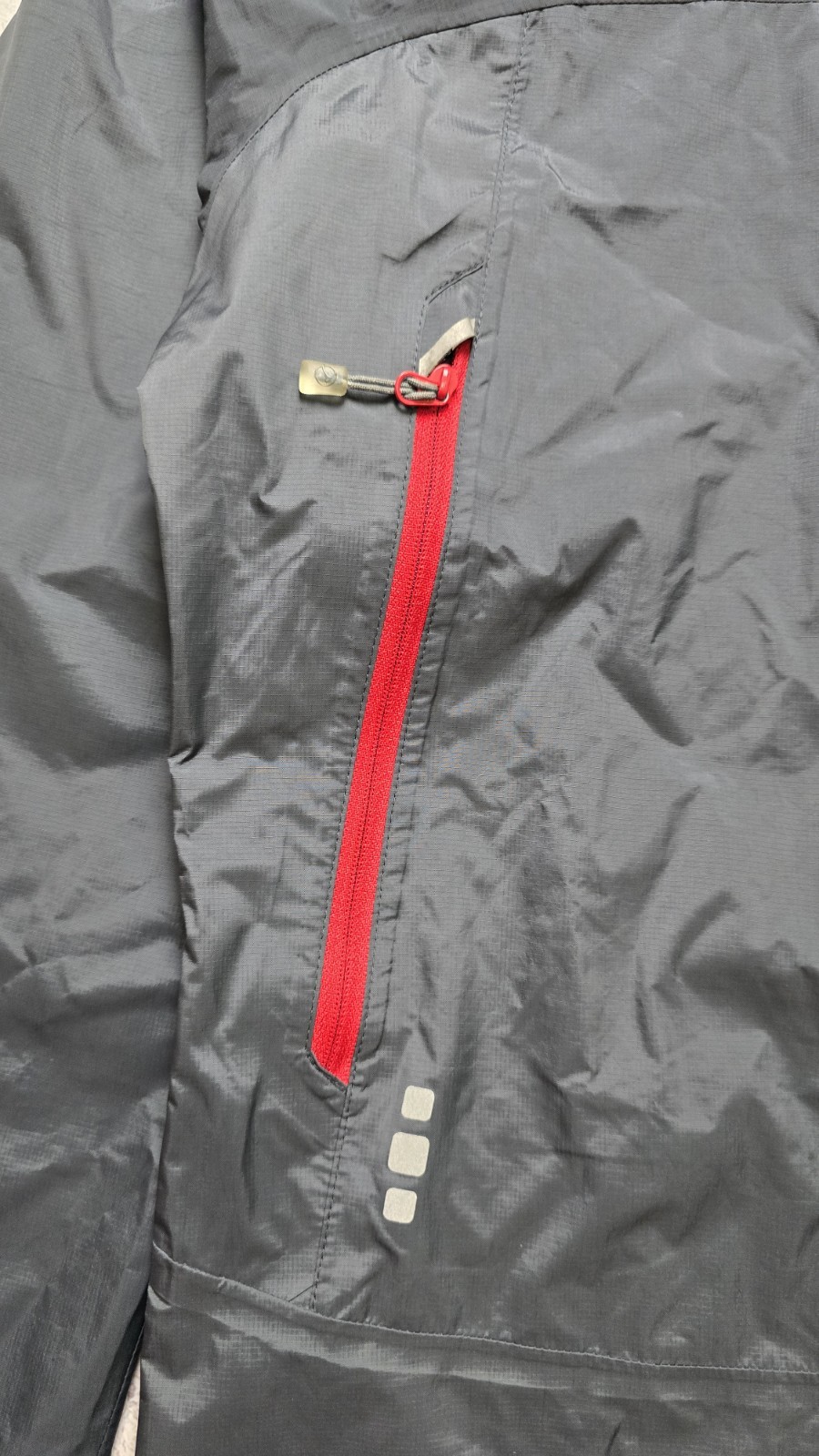 Montane Pertex Shield Waterproof Hooded Rain Jacket Black Red Lightweight Shell image 10