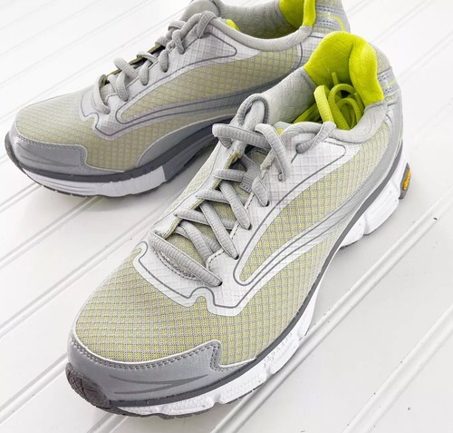 womens size 7 wide tennis shoes