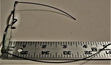 Antique unmarked Silvertone Wire Rimmed Spectacles w Broken Temple