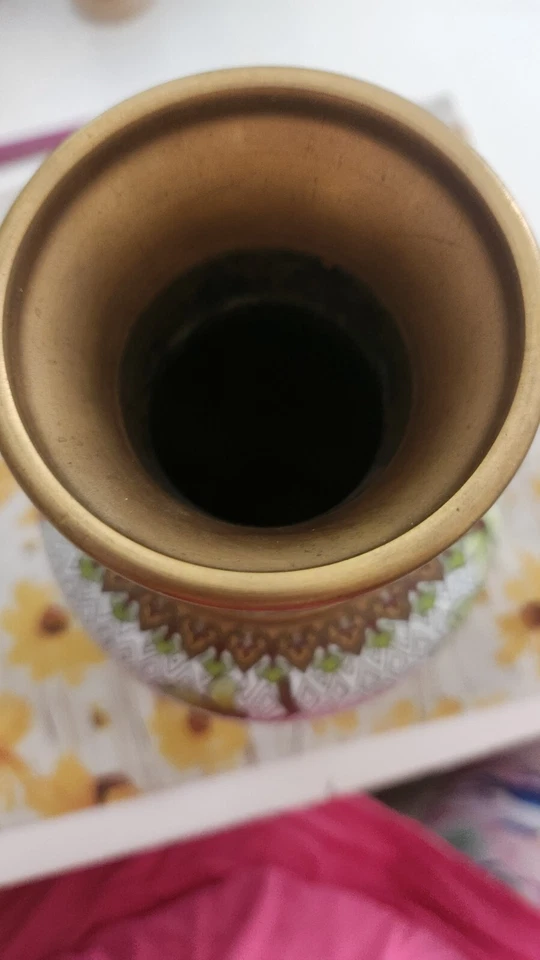 10 Inch Intricate Chinese Cloisonne Vase - Image 4 of 4