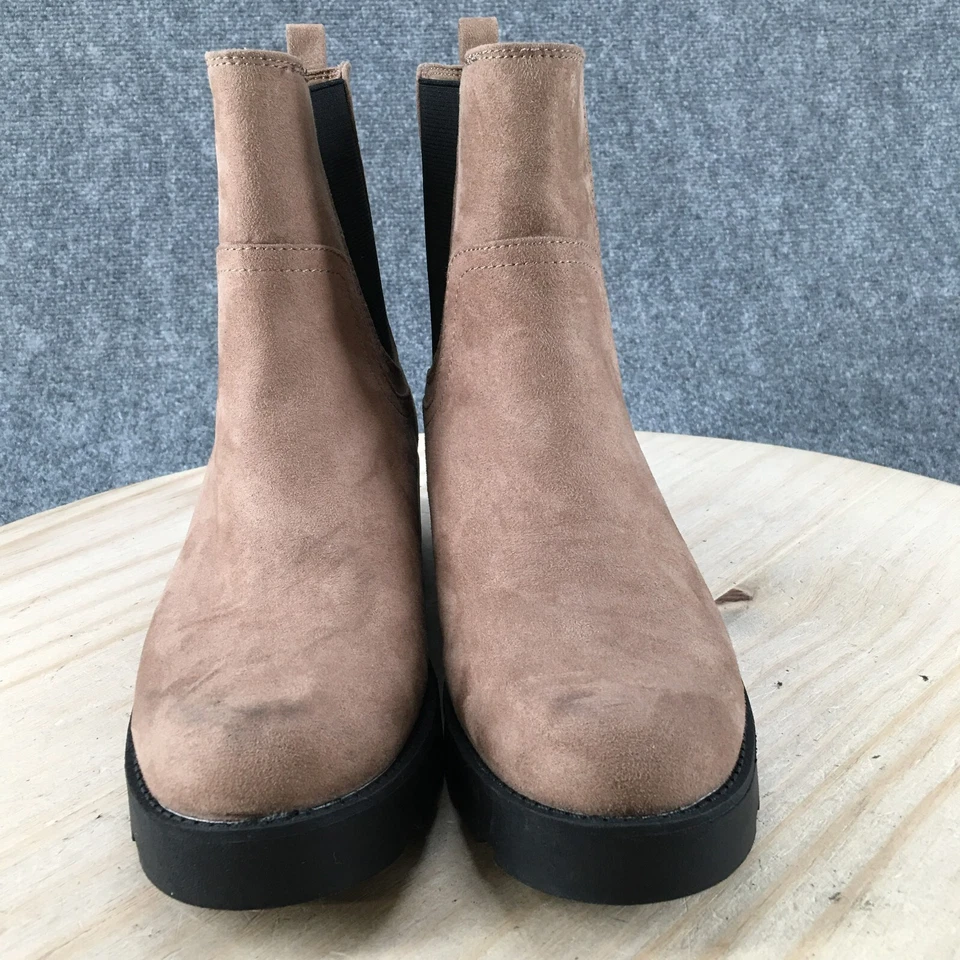 Old Navy Boots Womens 8 Chelsea Booties Beige Faux Suede Pull On Block Heels - Image 4 of 4