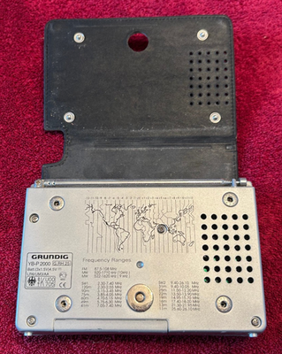 Grundig Yacht Boy World Receiver YB-P2000 Design By F.A. Porsche