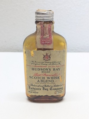 Vintage! Hudson's Bay Scotch Whiskey Bottle! Empty  