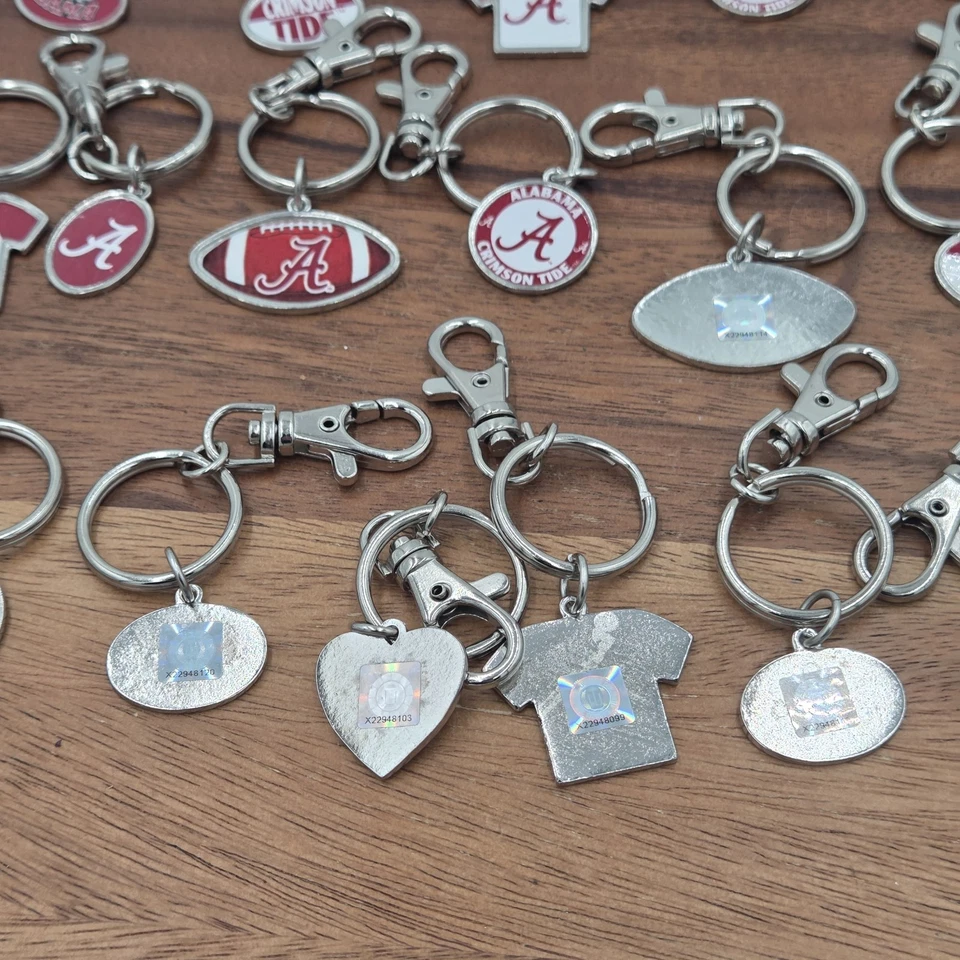 Lot Of 29 PCS U Of Alabama Crimson Tide Metal Key Chains 7 Mixed Liscensed Style - Image 3 of 4