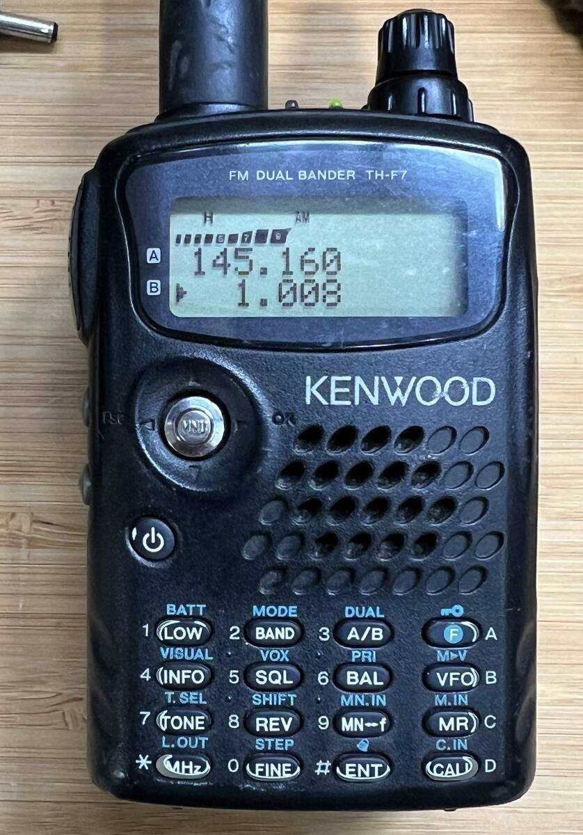 KENWOOD TH-F7 Handy 144/430Hz FM Dual Bander Transceive Working