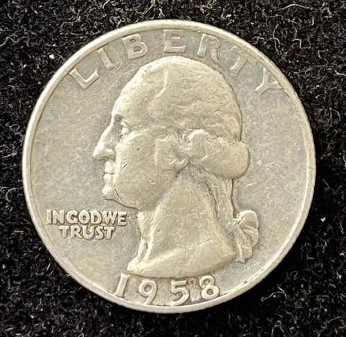 1958-D Washington Quarter 90% Silver Coin With Die Chip Between The 5 And 8