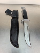 Vintage BUCK119 U Fixed Blade Hunting Knife w/ Matching Leather Sheath