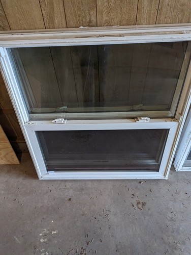 White Vinyl, per hung, Windows For a House with sceens 36in X 36 in - Picture 6 of 22