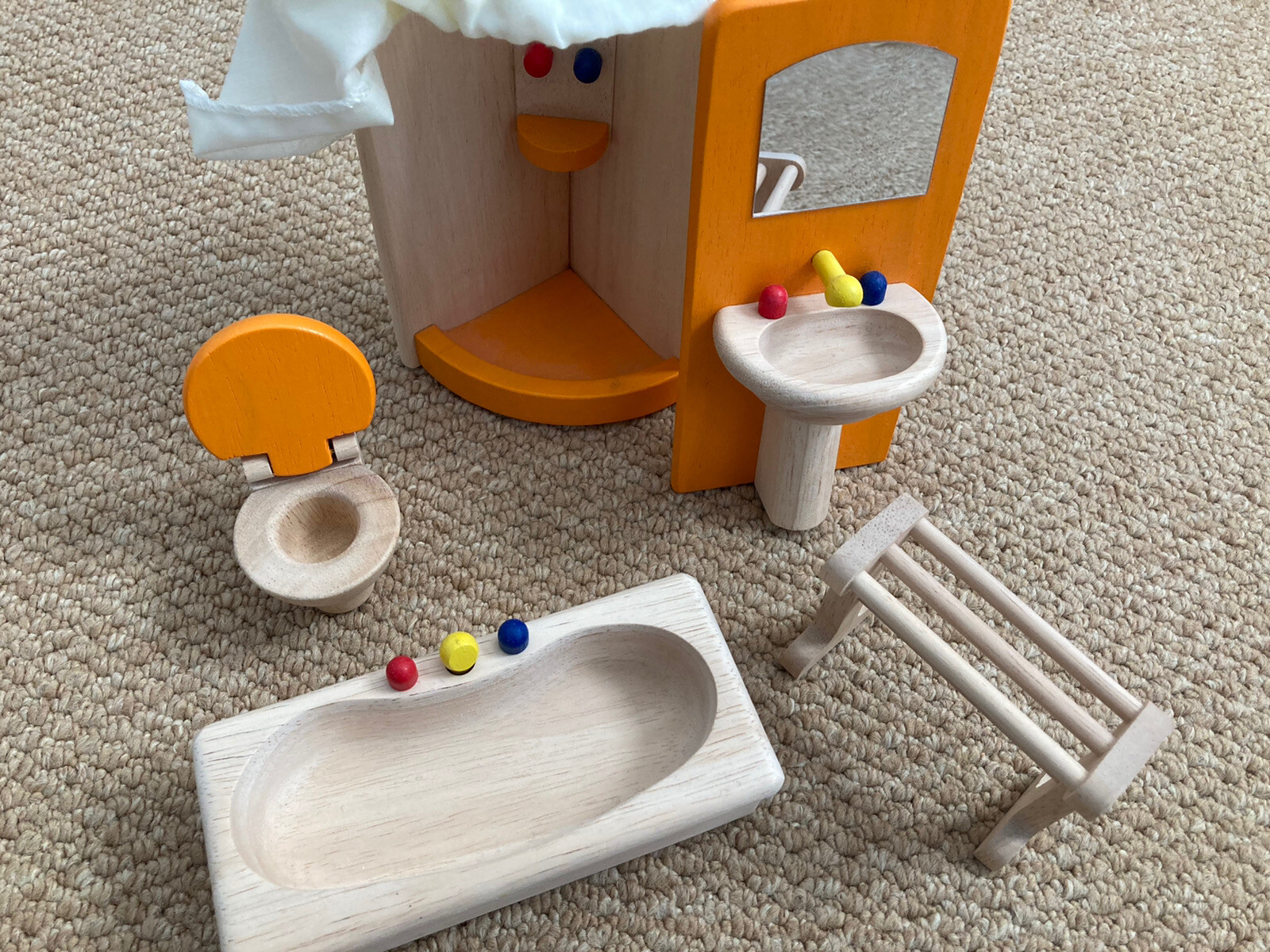 PINTOY MARLBOROUGH WOODEN DOLLS HOUSE & FURNITURE eBay