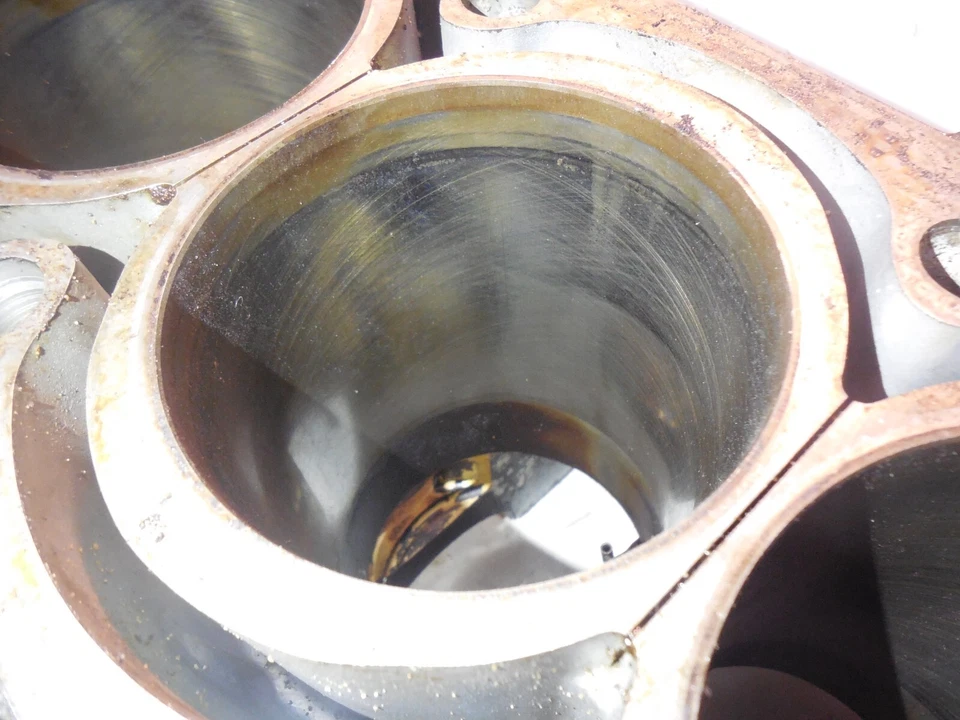 2001 Volvo S60 2,4 л L5 2WD без турбонаддува прямой пять голый верхний коленчатый блок двигателя - Изображение 4 из 4