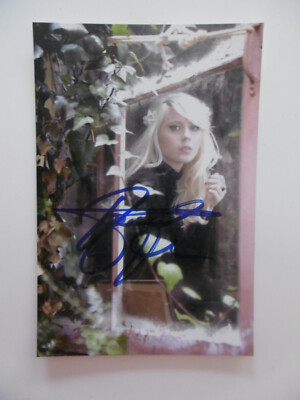 Amanda Jenssen Autogramm signed 10x15 cm Bild
