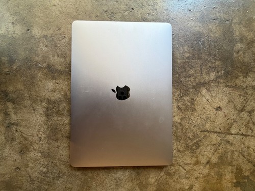 MacBook Pro 13" M2 (2022) A2338 8GB RAM 256GB SSD – For Parts – Boot Loop