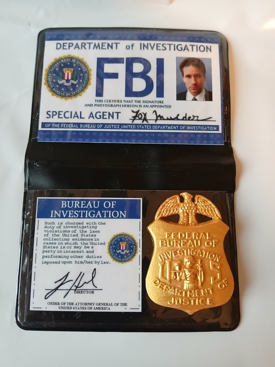 X-Files Badge Fox mulder avec badge FBI résine The X-files Mulder
