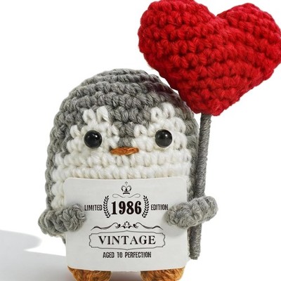 Geschenk zum 40. Geburtstag Frau Pinguin, handgefertigt, Glücksbringer, Deko,...